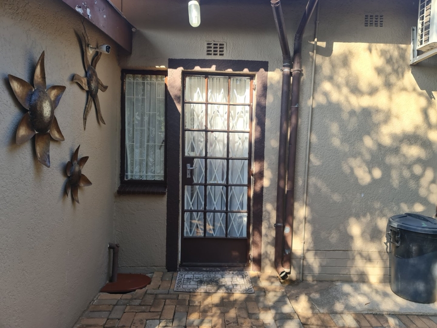 4 Bedroom Property for Sale in Protea Park North West